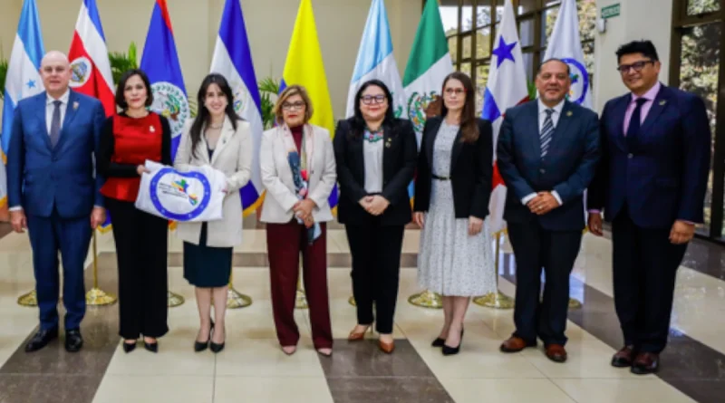 nicaragua, El Salvador, encuentro, foro mesoamerica,