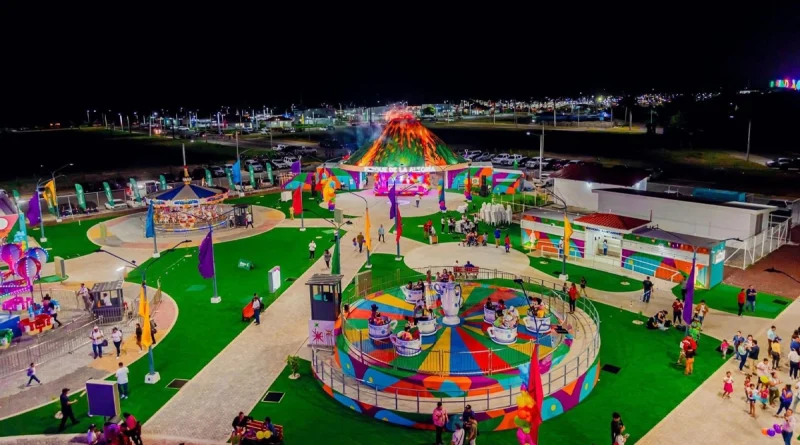 vacaciones decembrinas 2025, parque de la alegria, puerto salvador allende, 28 de diciembre de 2025, nicaragua, familias disfrutan en managua, managua