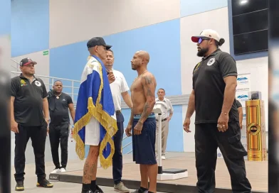 cartelera “Titanes del Ring, pesaje, boxeo, deporte, Polideportivo España,