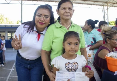 bono escolar, centro educativo, managua, mined