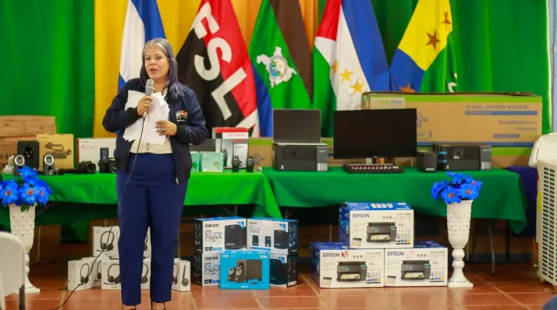 URACCAN, universidad, Bilwi, equipo, recibe, educación superior, tecnología, climatización,