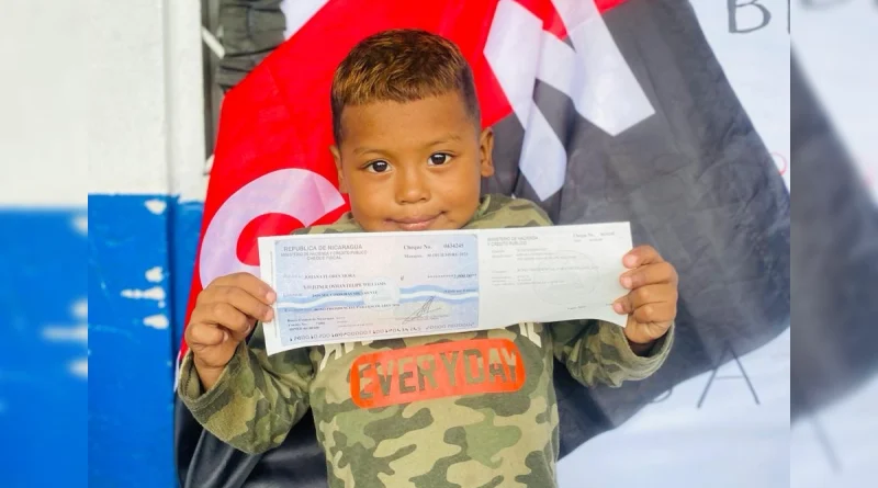 bonos escolares, mined, costa caribe norte, niños nicaragüenses, gobierno de nicaragua, derecho a la educación gratuito y de calidad, escuelas públicas, nicaragua