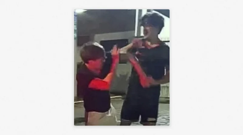 pelea, chicle, deja, adolescente, coma, lesión, cerebral, golpeado, traumática,