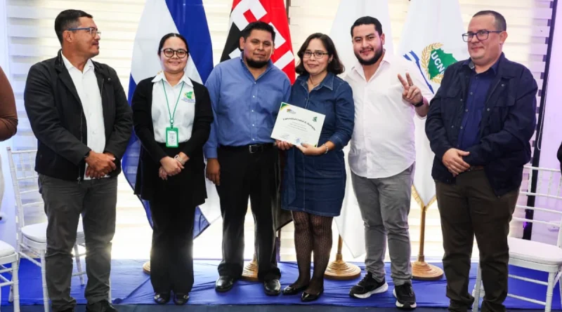 entrega de certificados, managua, nicaragua, gobienro de nicaragüa, casa de cultura y creatividad