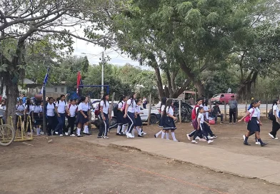 nicaragua, managua, tipitapa, secundaria a distancia en el campo, educacion,