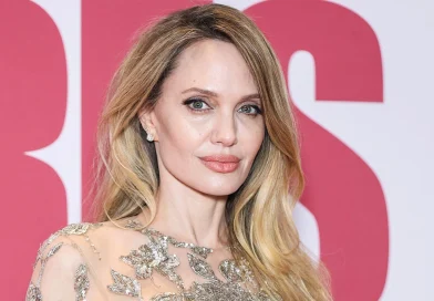 Amo, cicatrices, razón Angelina Jolie, sobres, mastectomía, estadounidense, reivindicó, públicamente, cicatrices, preventiva,