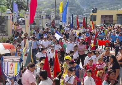 boaco, sandino, ofrenda floral, diana, desfile,