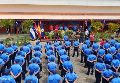 bomberos unidos de nicaragua, capacitación bomberil, respuesta a emergencias, incendios forestales, rescate canino, accidentes de tránsito, formación de bomberos, seguridad y prevención, instructores internacionales bomberos, protección de las familias nicaragüenses, managua, nicaragua