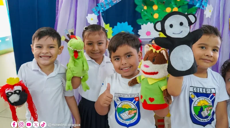 Colegio República de Cuba, Managua, niños, títeres, MINED, Festival de títeres,