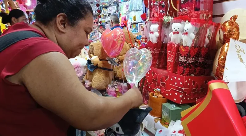 nicaragua, dia del amor y la amistad, mercado roberto huembes, ofertas, buenos precios,