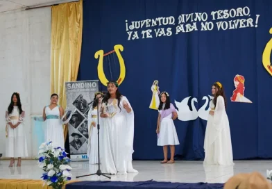 Estudiantes, Escuela Normal Alessio Blandón, Rubén Darío, formación superior, homenaje, 110 años de transito, Managua,