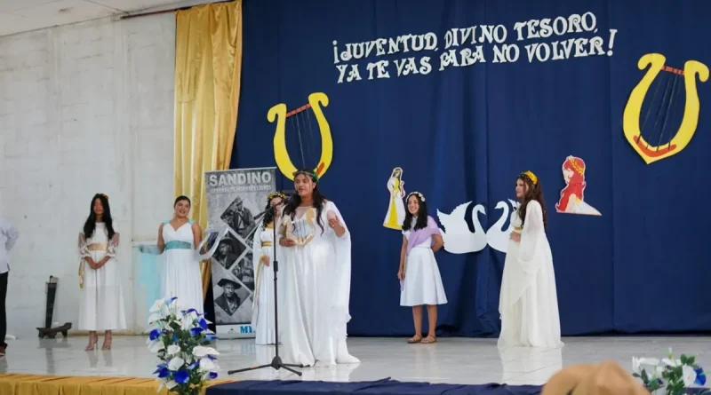 Estudiantes, Escuela Normal Alessio Blandón, Rubén Darío, formación superior, homenaje, 110 años de transito, Managua,