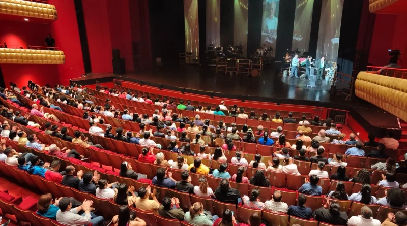 teatro nacional ruben dario, profesor guillermo rothschuh, homenaje, natalicio, cultura,