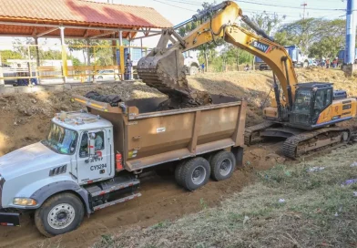 La Alcaldía de Managua ha iniciado las obras de construcción, inicia, Tramos II y III, Pista Héroes de la Insurrección, capital, Managua,