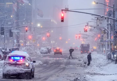 Nueva York, paralizada, ciclón, nieve, acumulación, tormenta, nevada,