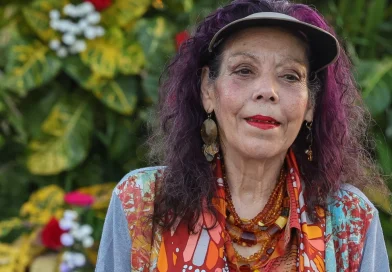 Nicaragua, Rosario Murillo, acto de entrega, buses, autobuses