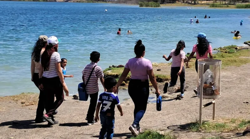 nicaragua, laguna de xiloa, turismo,