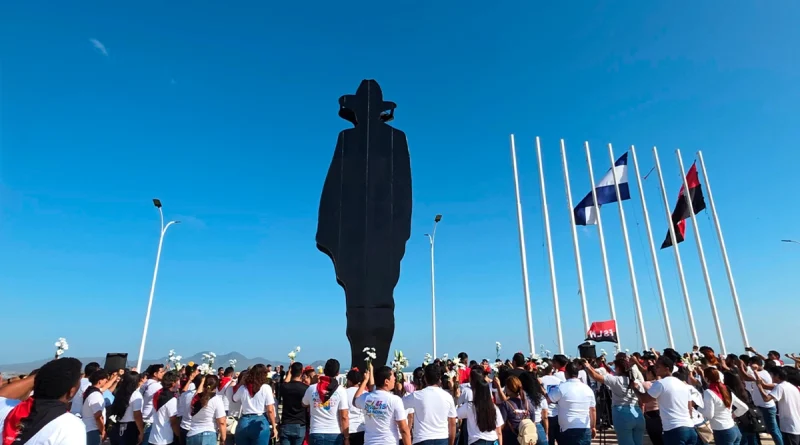 general sandino, loma de tiscapa, managua, juventud sandinista en managua, héroe nacional, legado de dignidad, defensa de la patria, actividades patrióticas, compromiso revolucionario, nicaragua