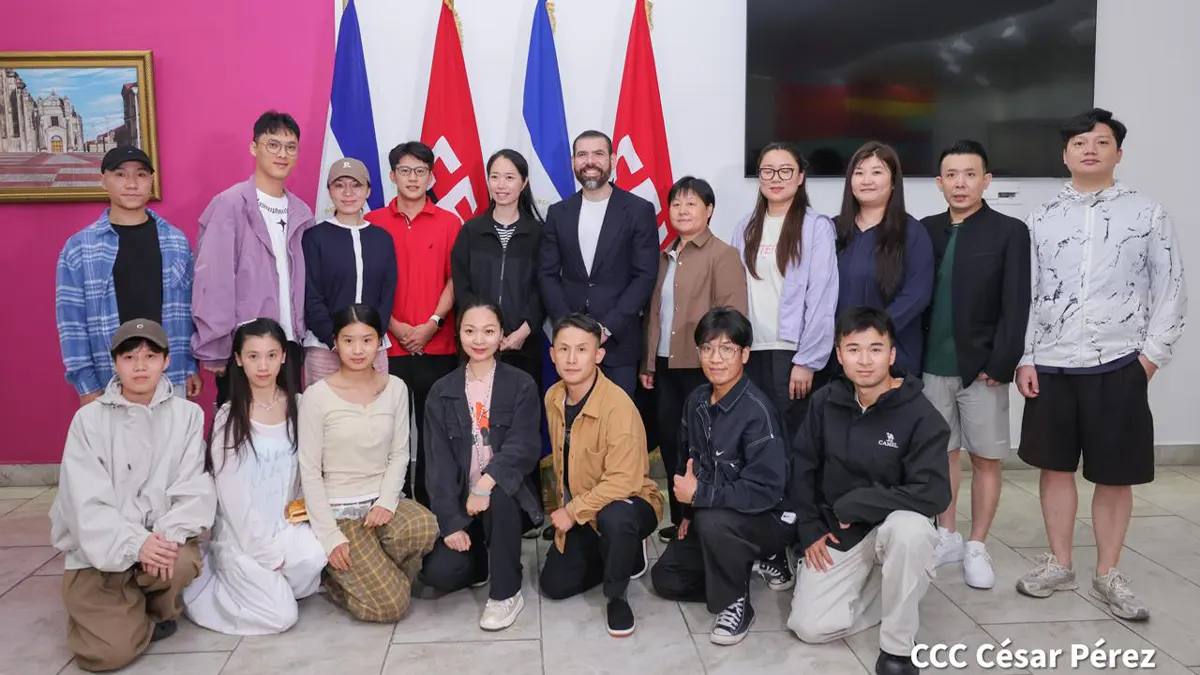Nicaragua recibe delegación artística de China para promover
